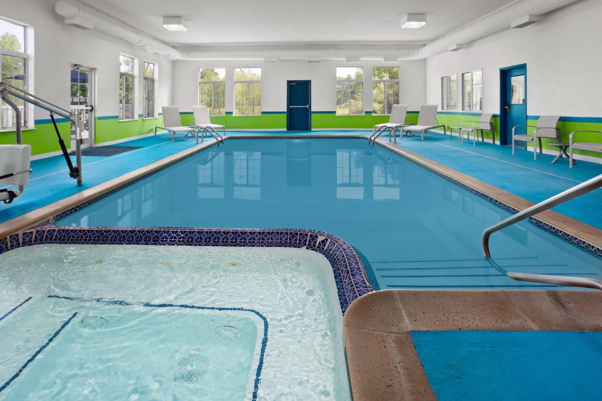 Holiday Inn Express Hotel & Suites Acme-Traverse City By Ihg Экстерьер фото