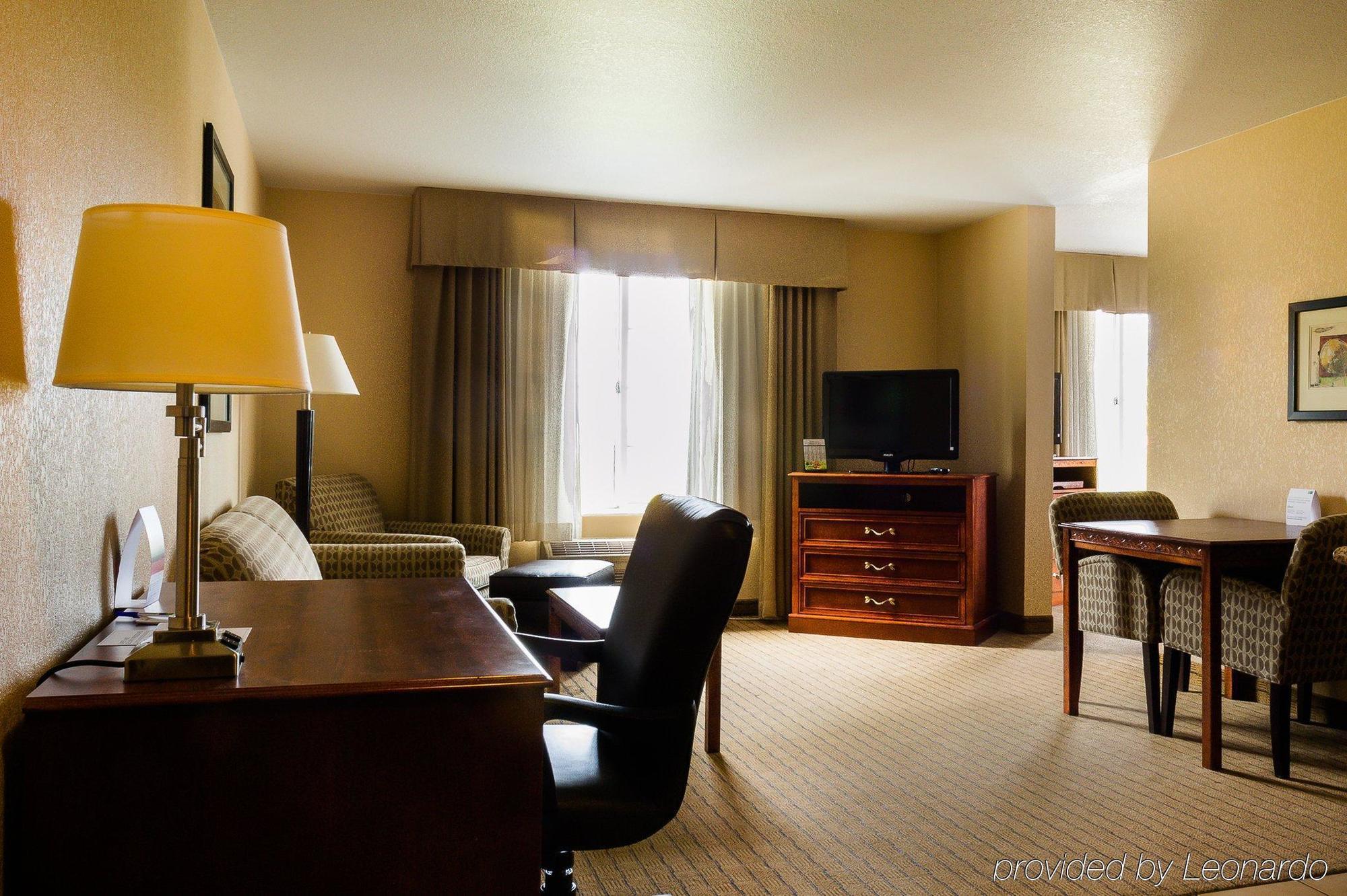 Holiday Inn Express Hotel & Suites Acme-Traverse City By Ihg Экстерьер фото