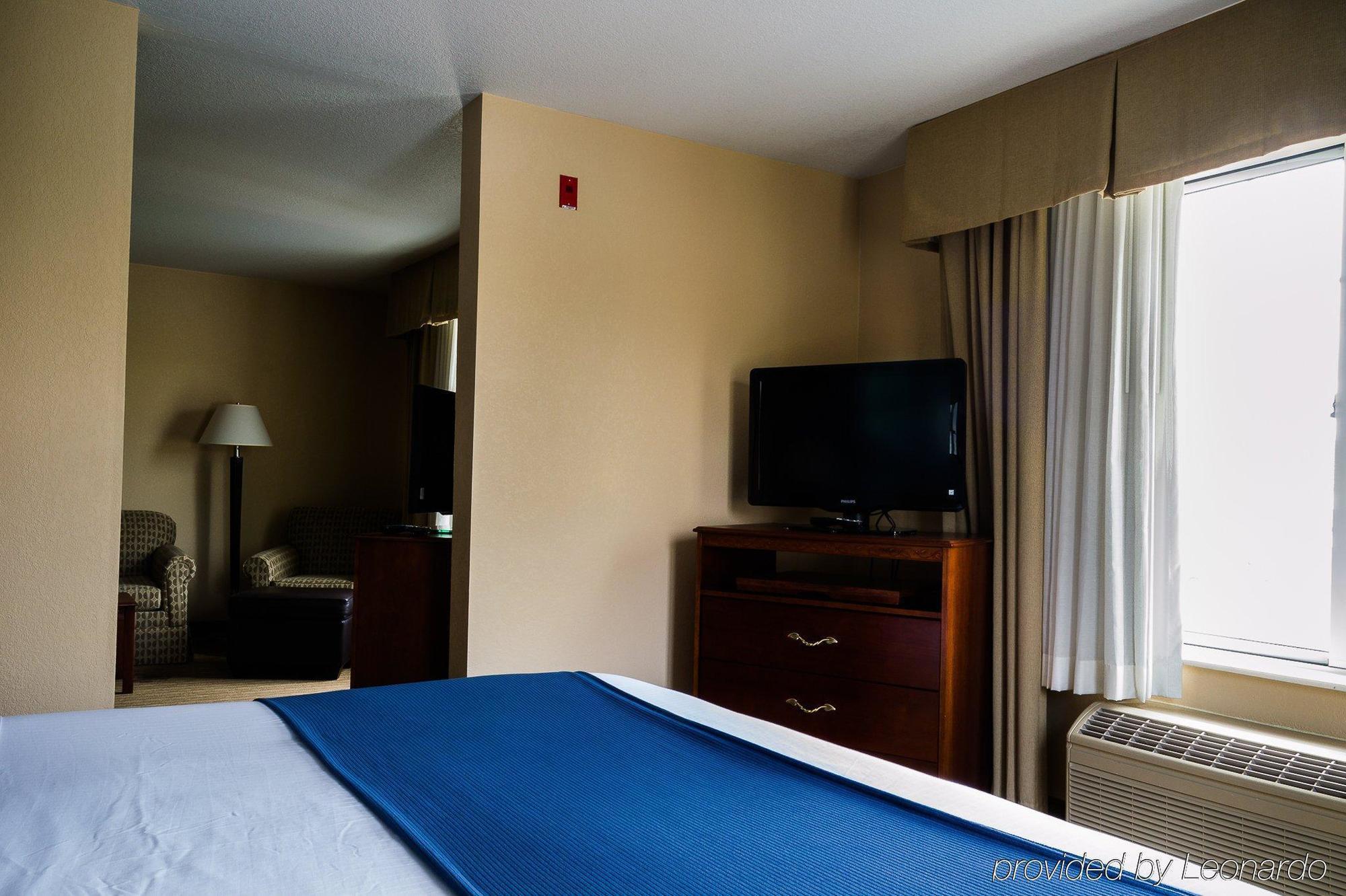 Holiday Inn Express Hotel & Suites Acme-Traverse City By Ihg Экстерьер фото