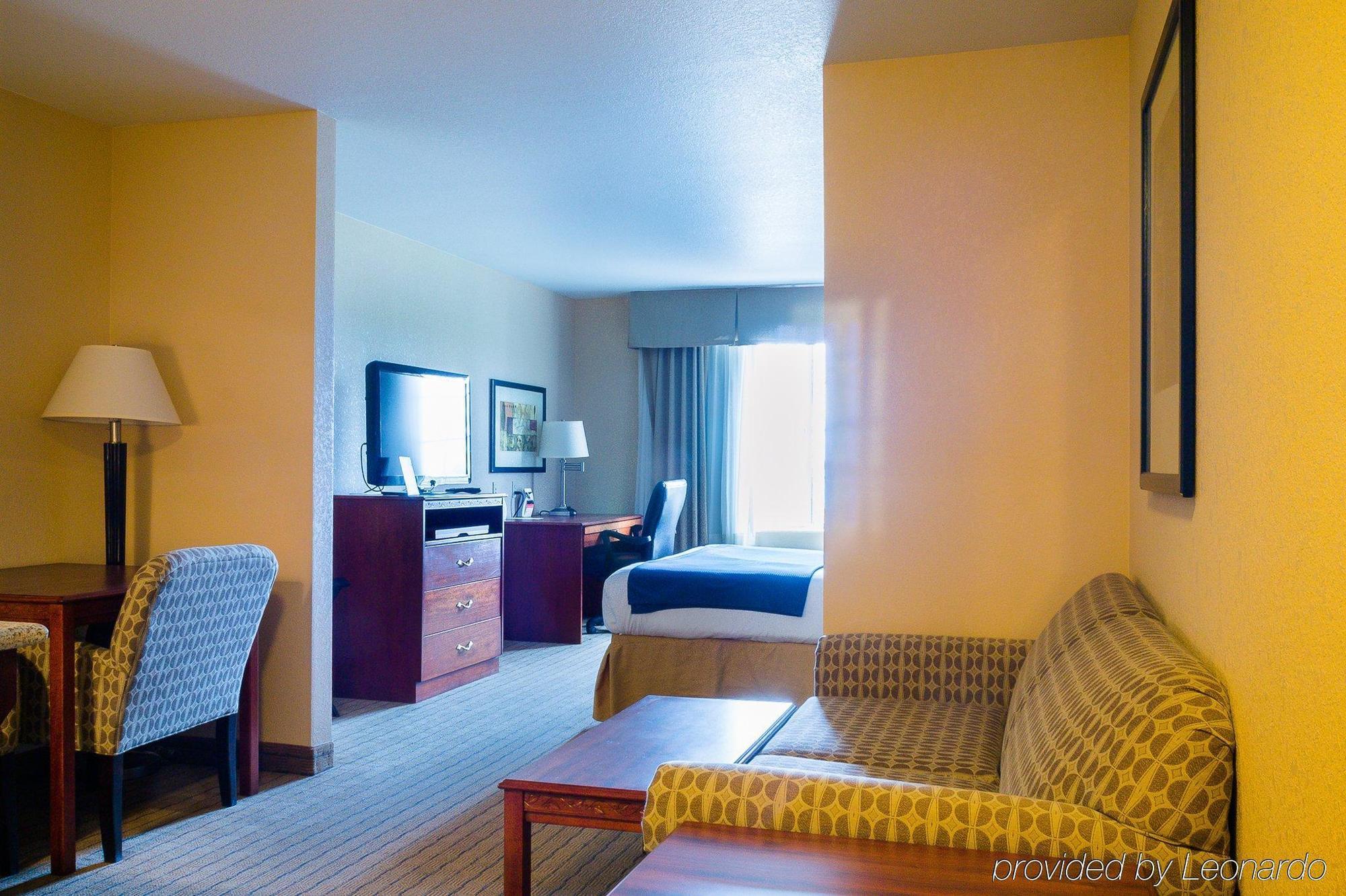 Holiday Inn Express Hotel & Suites Acme-Traverse City By Ihg Экстерьер фото